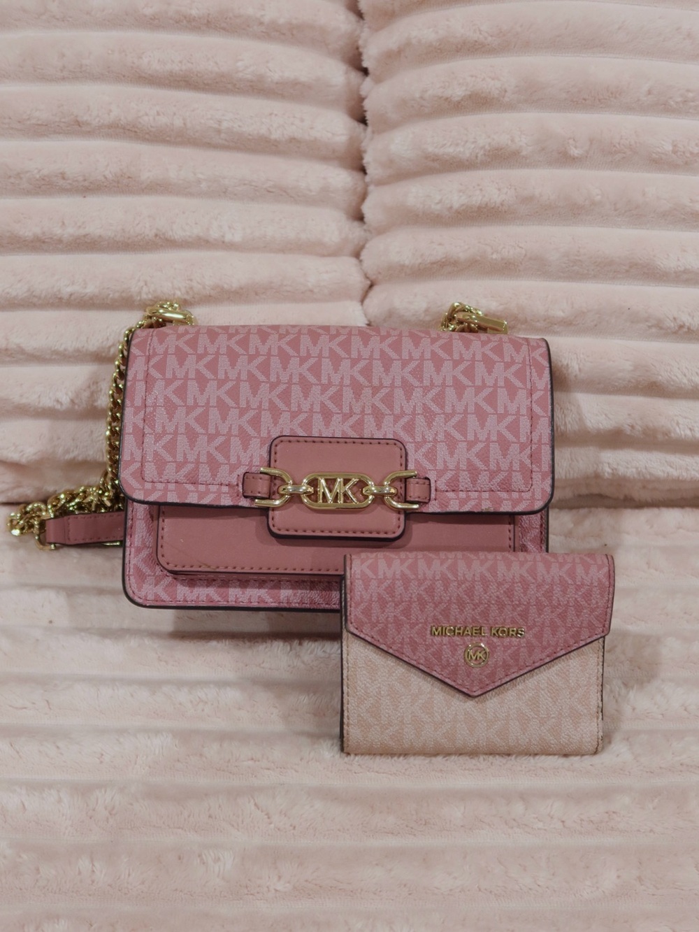 🩷 Pink Michael Kors Crossbody and Wallet
